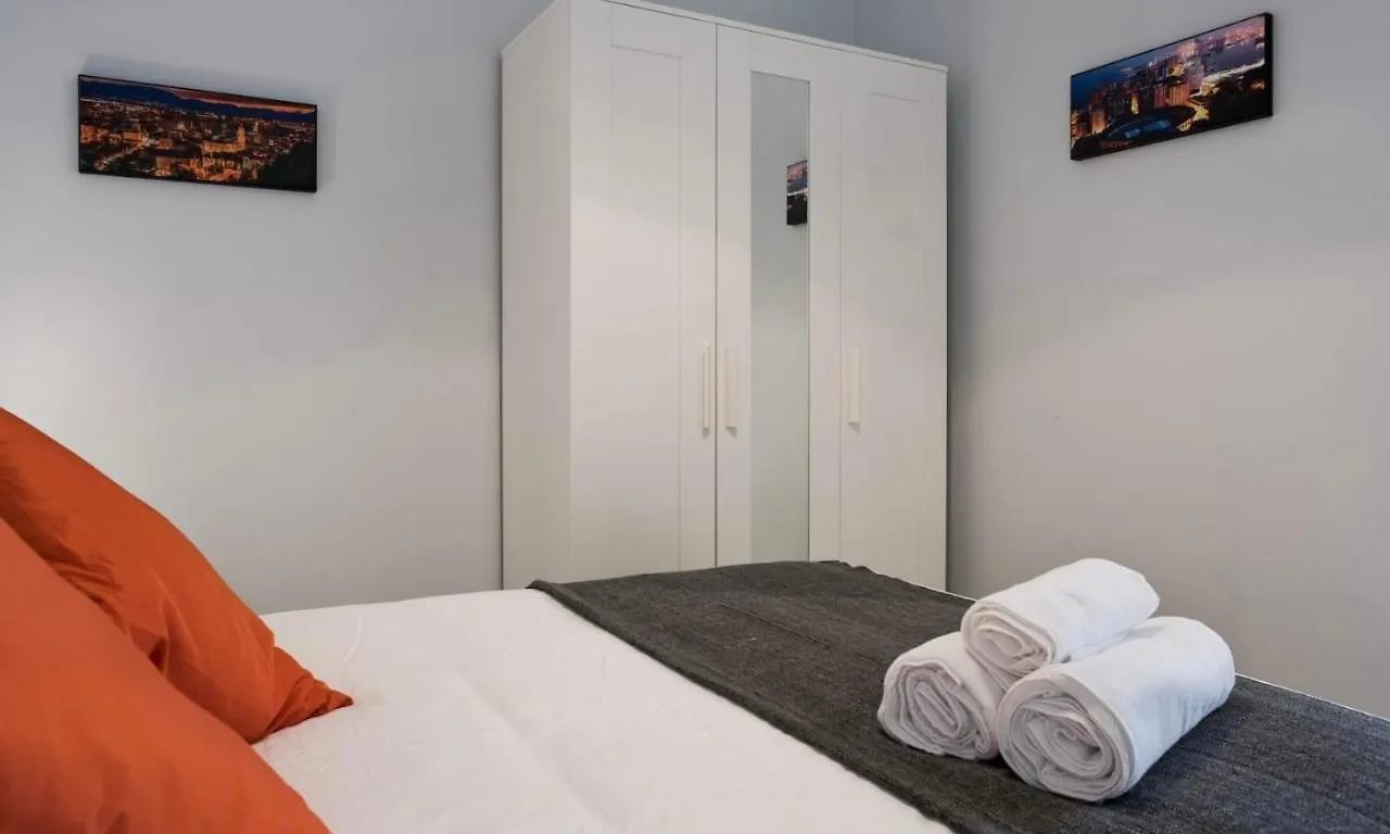 Malagueta Beach House Apartment Malaga